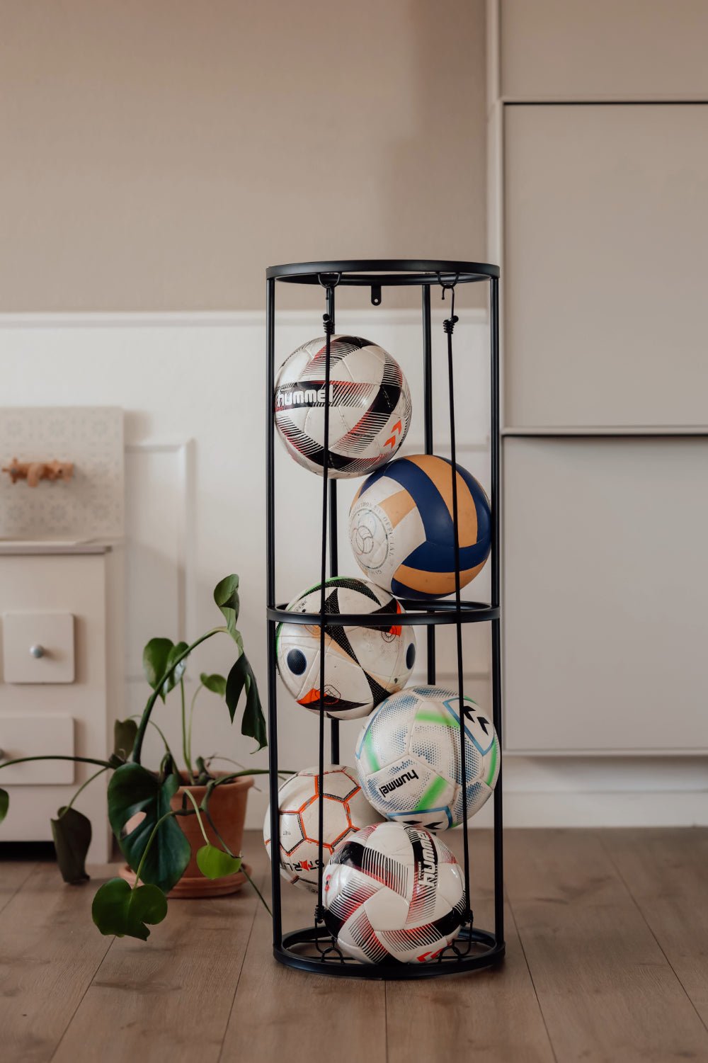 Boldholder / organizer til 6 sportsbolde - Lukaki.dkBoldholder / organizer til 6 sportsbolde