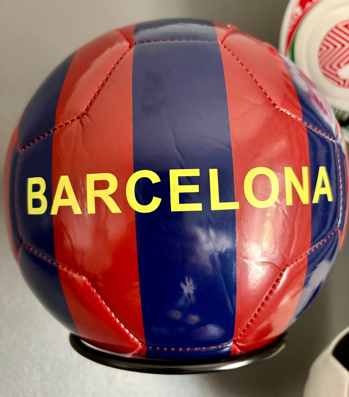FC Barcelona Fodbold og boldholder til væg (inkl. sorte skruer)
