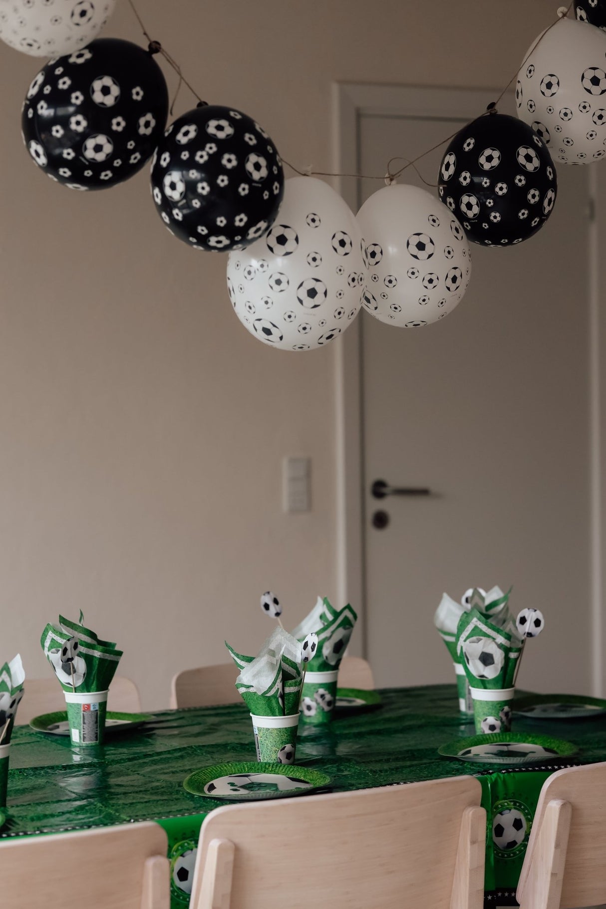 Fodbold dug (130x180 cm.) - Lukaki.dkFodbold dug (130x180 cm.)