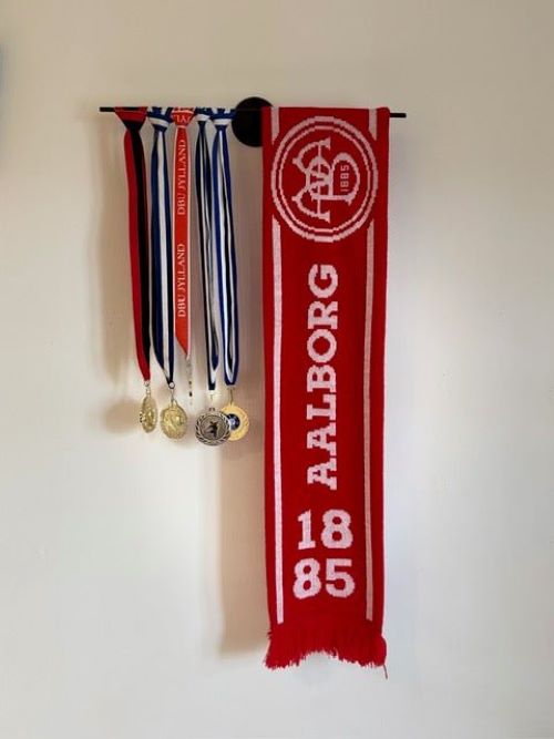 2 Boldholdere + 1 Medaljeholder til væg - sort stål - Lukaki.dk
