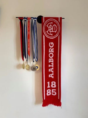 2 Boldholdere + 1 Medaljeholder til væg - sort stål - Lukaki.dk