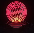 FC Bayern München 3D Fodbold lampe - Lyser i 7 farver - Lukaki.dkFC Bayern München 3D Fodbold lampe - Lyser i 7 farver
