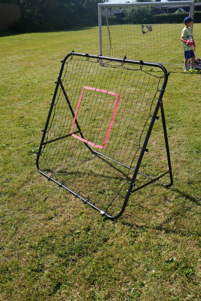 Fodbold Rebounder 120 x 120 cm. - Lukaki.dk