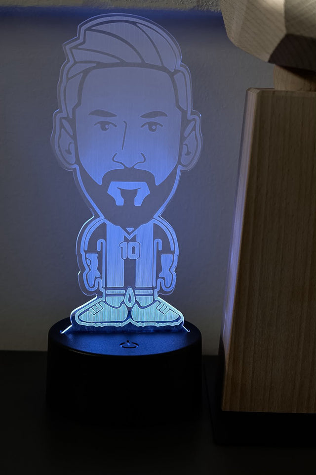 Messi 3D Fodbold lampe - Lyser i 7 farver - Lukaki.dk