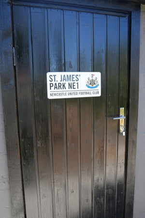 Newcastle United skilt i metal (40x18 cm) - Lukaki.dk