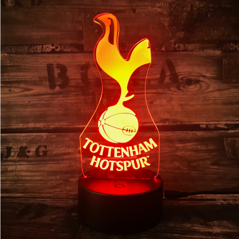 Tottenham 3D Fodbold lampe -  Lyser i 7 farver